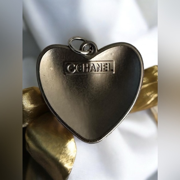 Authentic Silver Heart Pendant Zipperpull - Picture 2 of 2